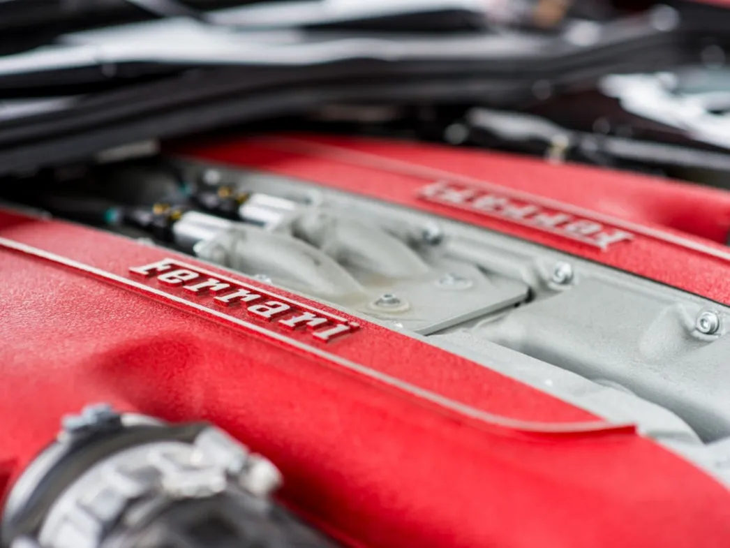 ferrari-motor